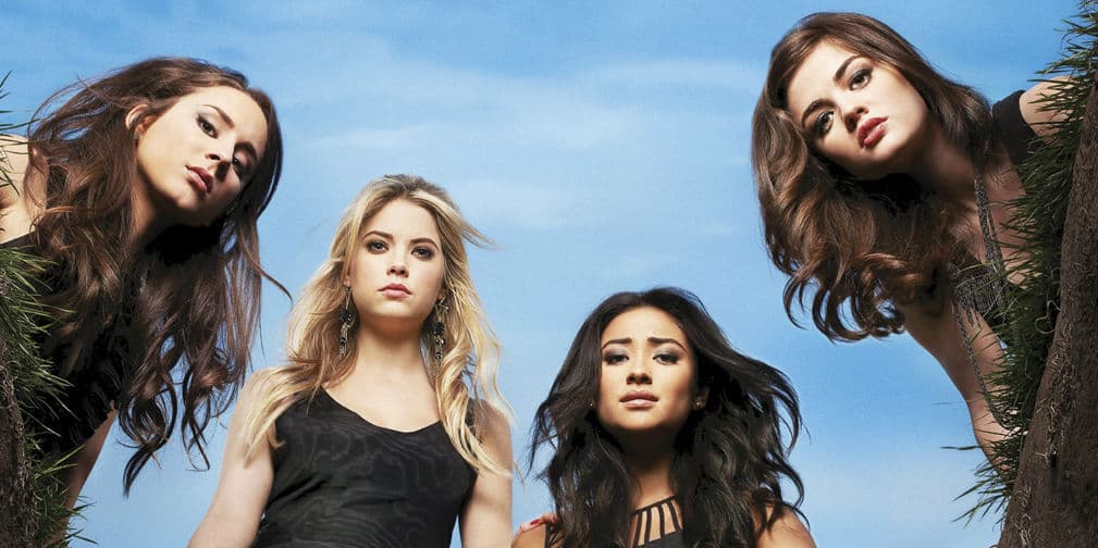 11. Ashley Benson tuvo un papel en la serie 13 Going on 30, su primer trabajo fue un comercial de pizzas.