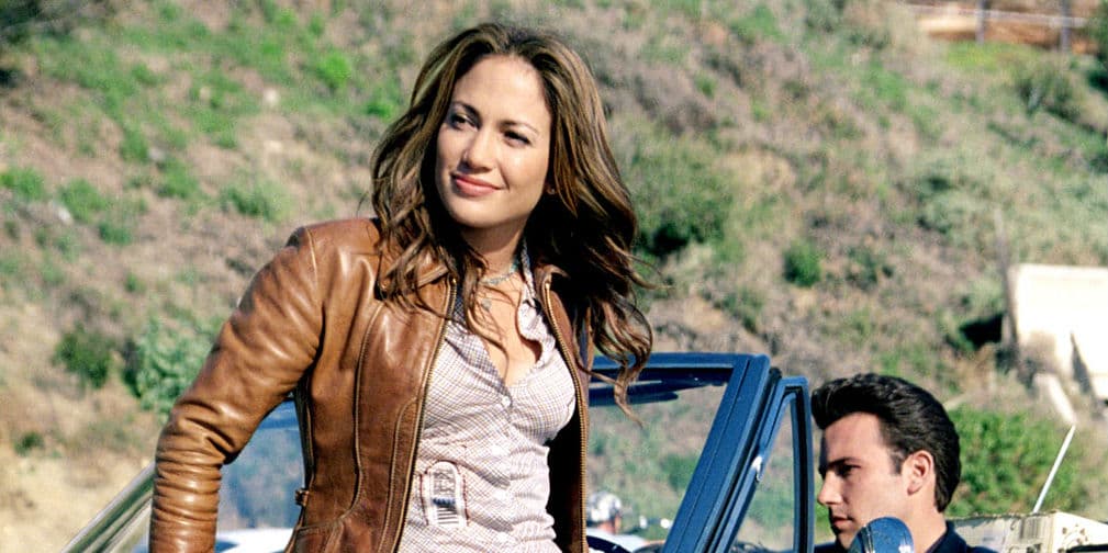 3.- Jennifer Lopez: De Selena a Gigli, su mayor fracaso en cine junto a Ben Affleck, es una triple amenaza.