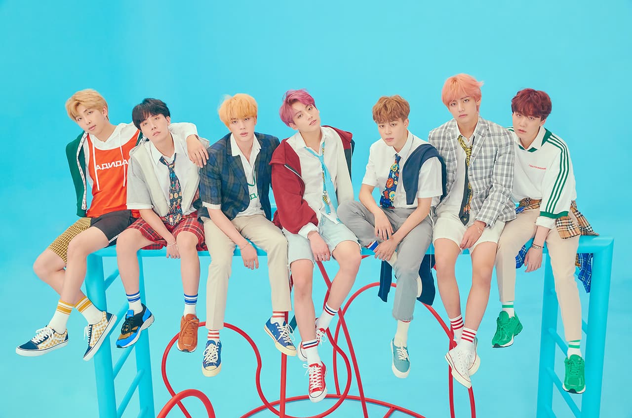 Libro cuenta detalles importantes de BTS