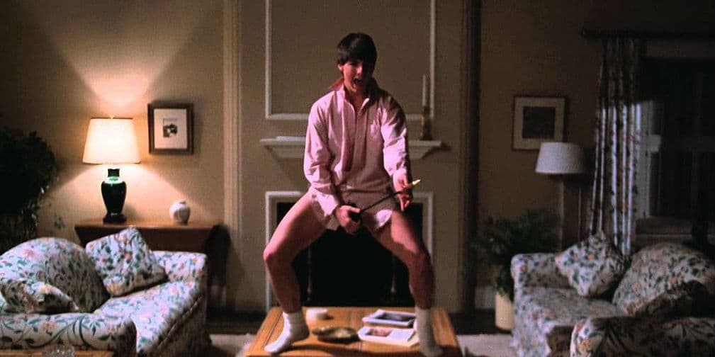Risky Business (1983). Tom Cruise se porta mal como un chico de Chicago que se divierte en casa cuando sus padres no están.
