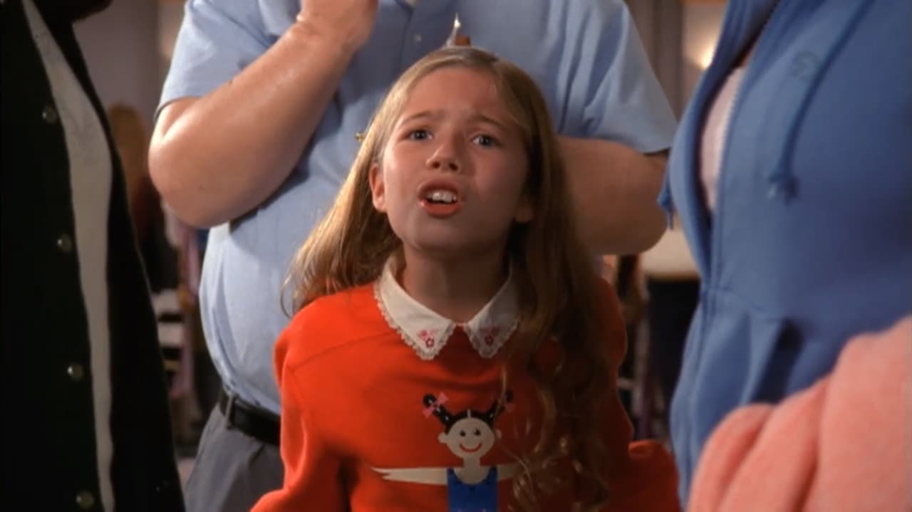 En esa ocasión
<b> vimos a McCurdy como Daisy, la versión femenina de Dewey</b>, una niña muy preocupada por su ropa.