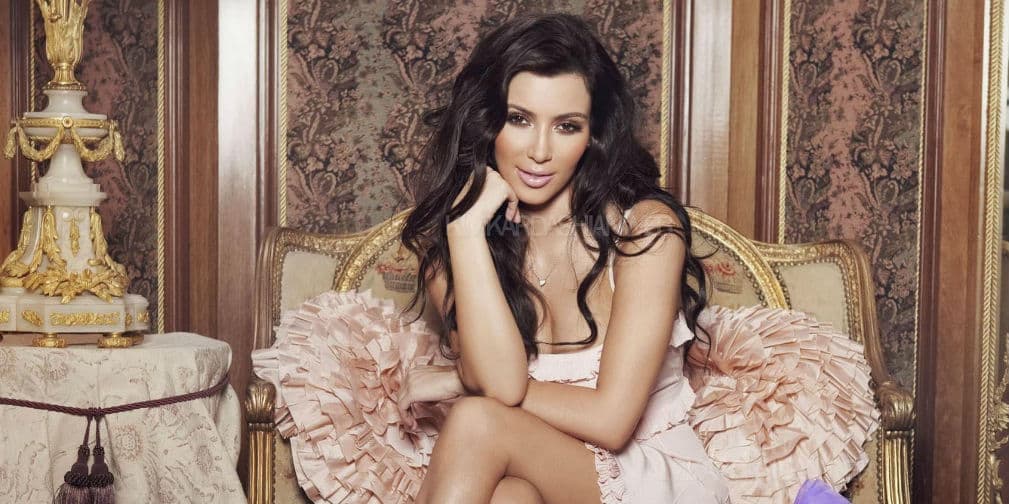 9. Kim Kardashian: La famosa estrella de realitys es una devoradora de papás a la francesa ¡con mucho queso!