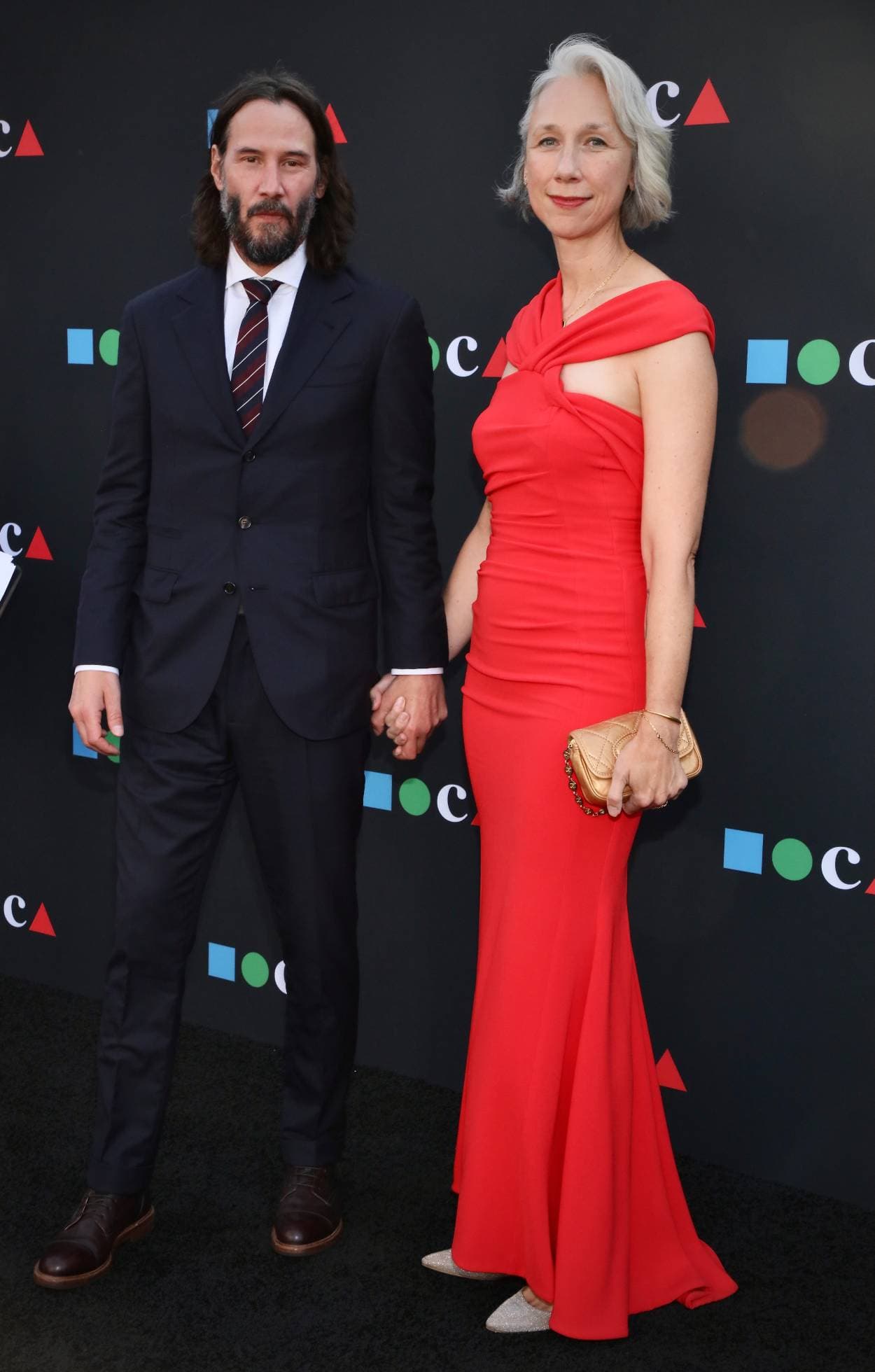 Keanu Reeves y Alexandra Grant en la MOCA Gala 2022 en Los Ángeles, California.