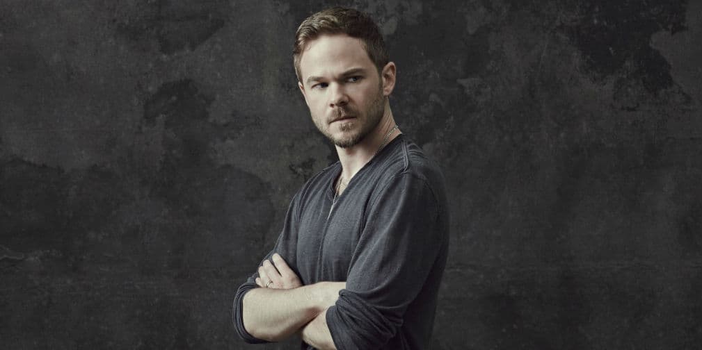Shawn también trabajó en la serie de televisión The Following, protagonizada por Kevin Bacon.