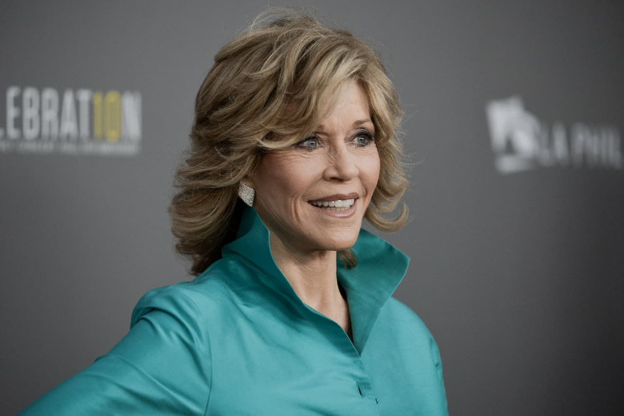 Jane Fonda nació el 21 de diciembre de 1937, a sus 76 años luce mejor que muchas jovencitas.