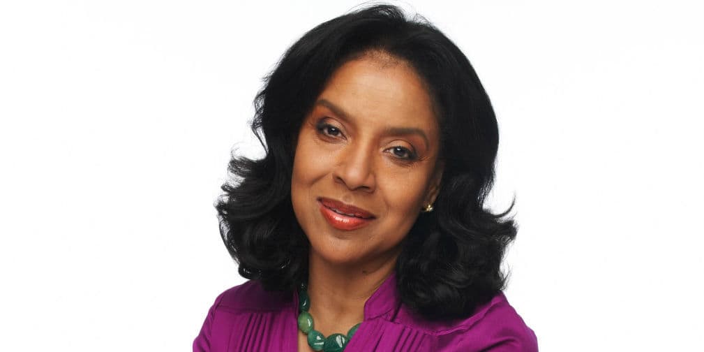 3. Phylicia Rashad (The Cosby Show): Su personaje de Claire Huxtable es sinónimo de clase y fuerza.