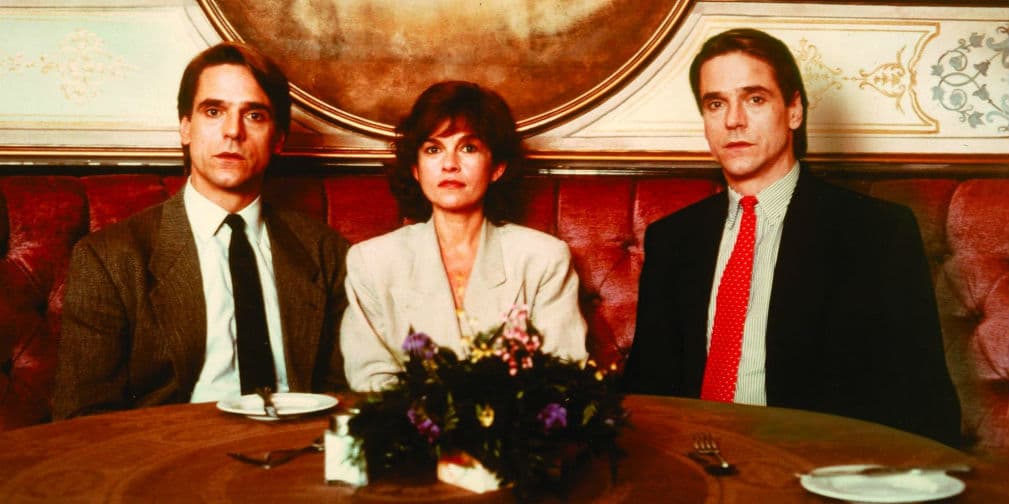 6. Jeremy Irons: Brutal interpretación por partida doble de este actor en Inseparables (Dead Ringers) de 1988.