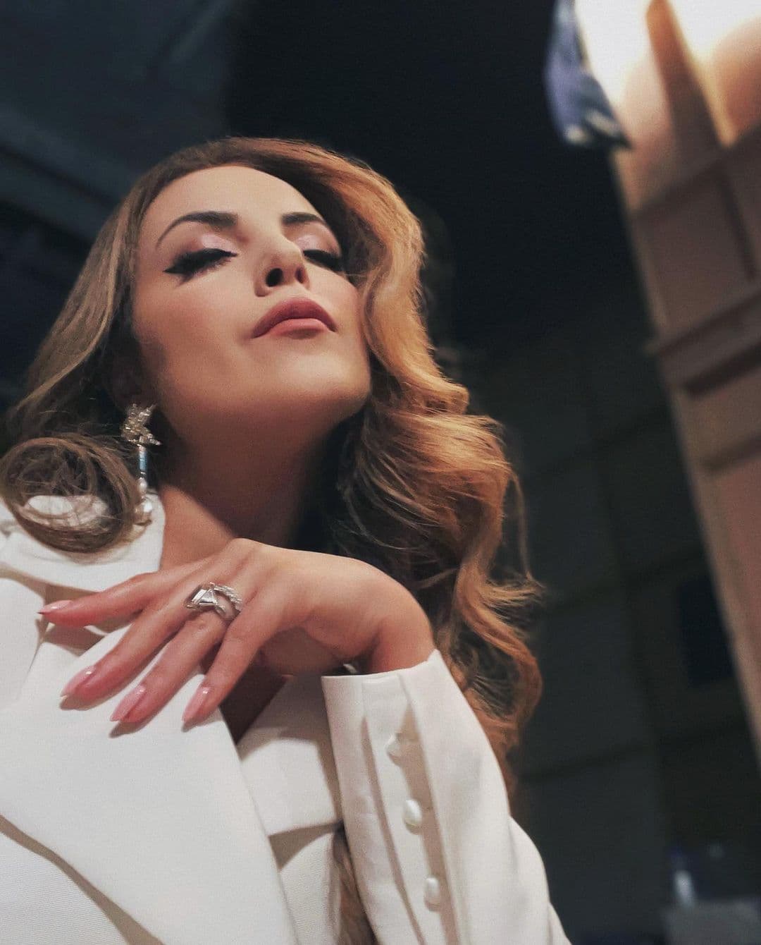 Y con esta selfie les deseaba un domingo hermoso. ¡Cuánto porte!