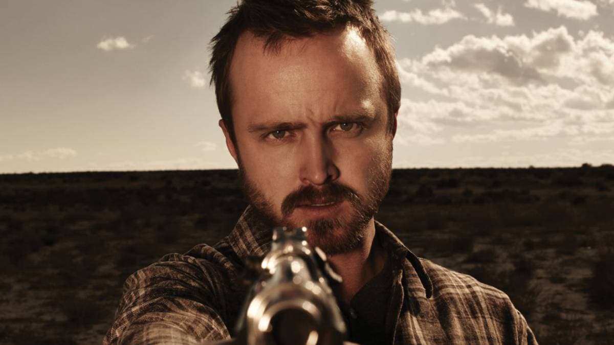 Jesse Pinkman habría escapado de los neonazis. ¿A dónde irá ahora con tanto caos en su cabeza? Justo este camino podría ser el eje del filme.