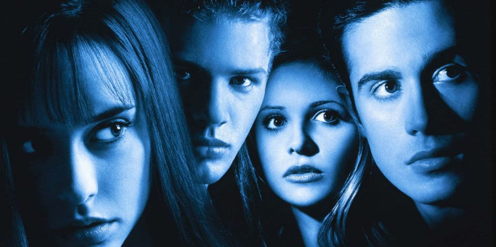 En 1997, escribió su siguiente película de terror, I know what you did last summer, sobre cuatro amigos.