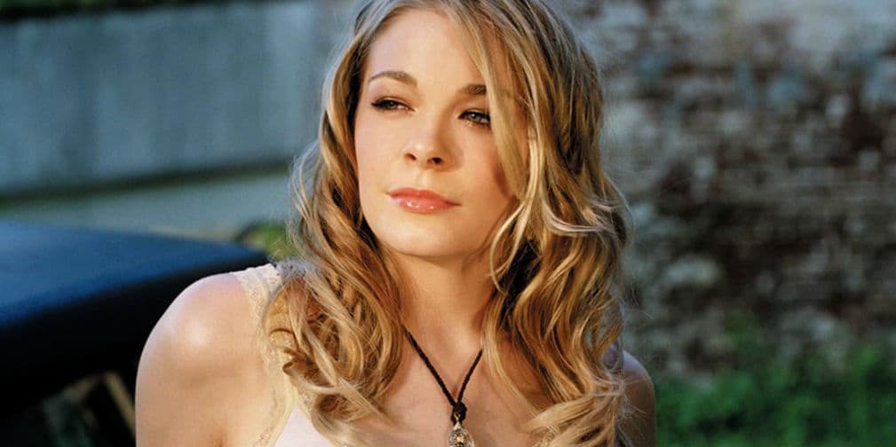 12. LeAnn Rimes: La cantante de country es odiada por atacar a Carrie Underwood, además de ser infiel.