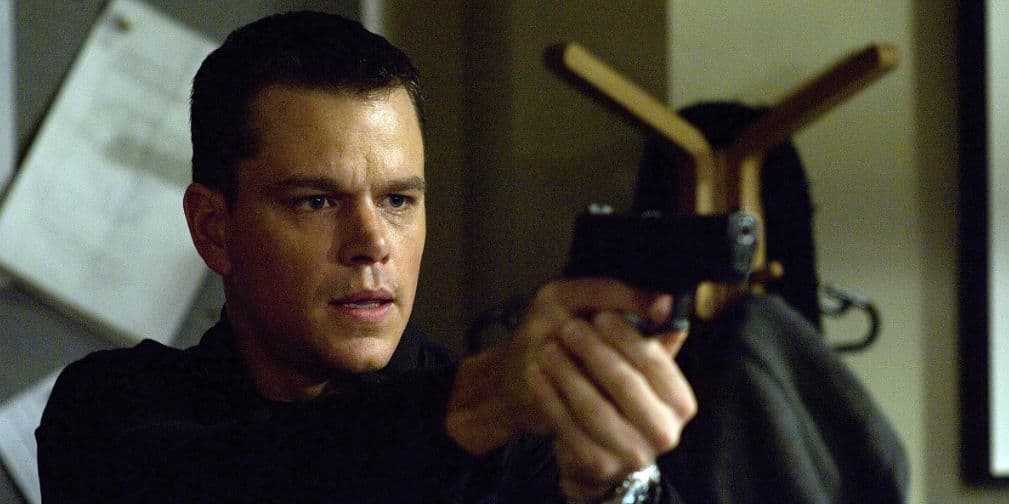 10. Matt Damon: Lo recordamos como Jason Bourne, otro héroe de acción. Bond y Bourne no riman desafortunadamente.