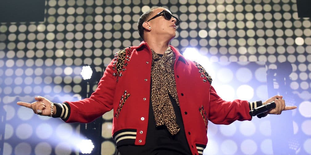 5. Daddy Yankee: El cantante tiene letras muy extrañas, donde habla de seres que están del otro lado.