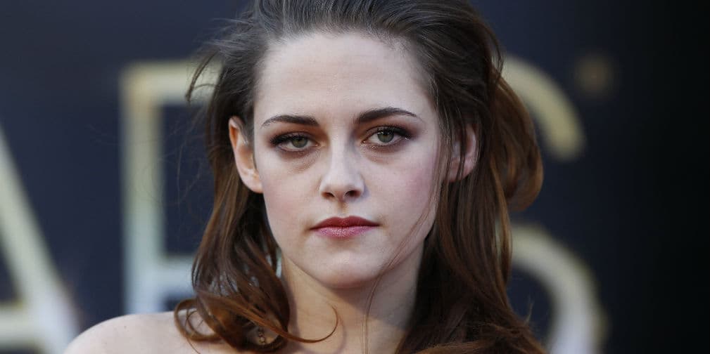 2. Kristen Stewart: Repudiada por engañar a Robert Pattinson con el director Rupert Sanders.