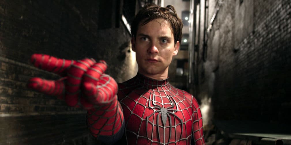 14. Tobey Maguire: Es el hombre araña por excelencia. ¿Quién mejor que Spiderman para salvarnos a todos?