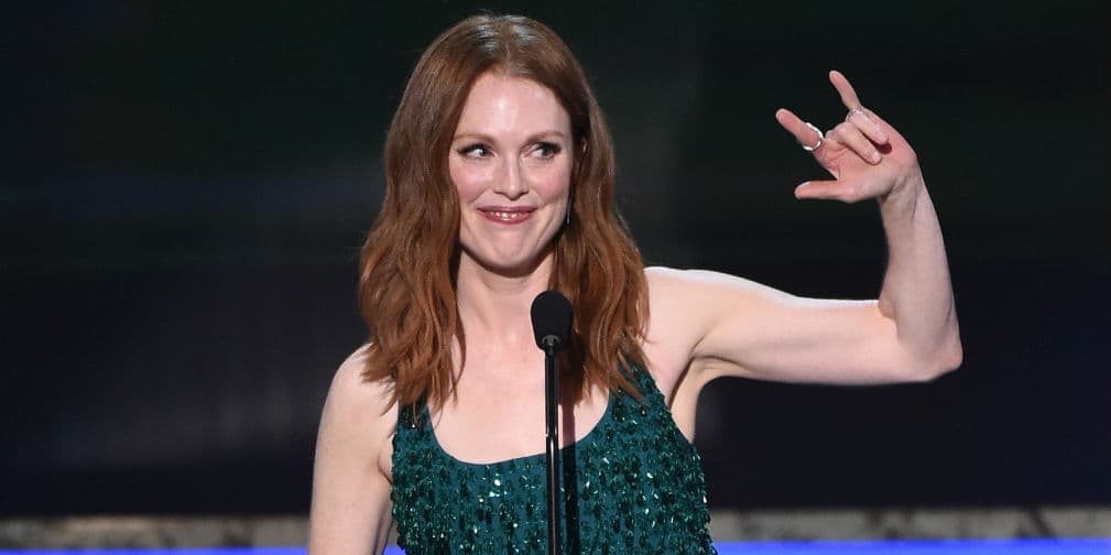 5. Julianne Moore: ¿Qué le gustaría escuchar de Dios en el cielo? Creo que te equivocaste, yo sí existo, declaró.