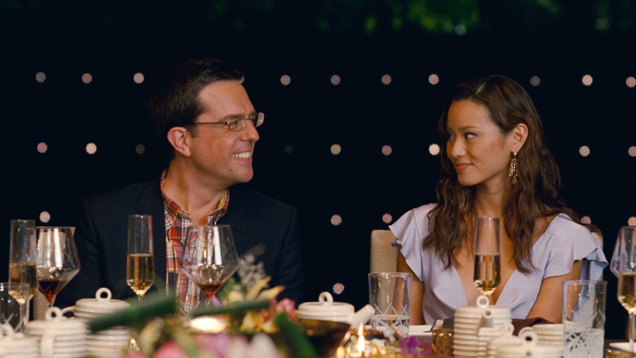 Ed Helms interpreta al doctor Stuart Price