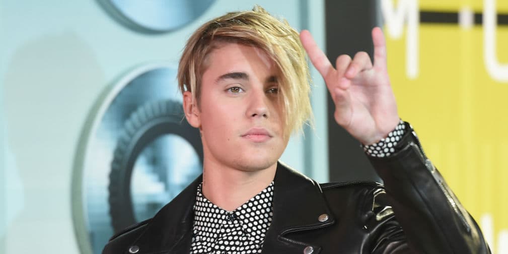12. Justin Bieber: Tras romper con Selena Gomez, el cantante salió con Miley, e incluso hubo rumores de embarazo.