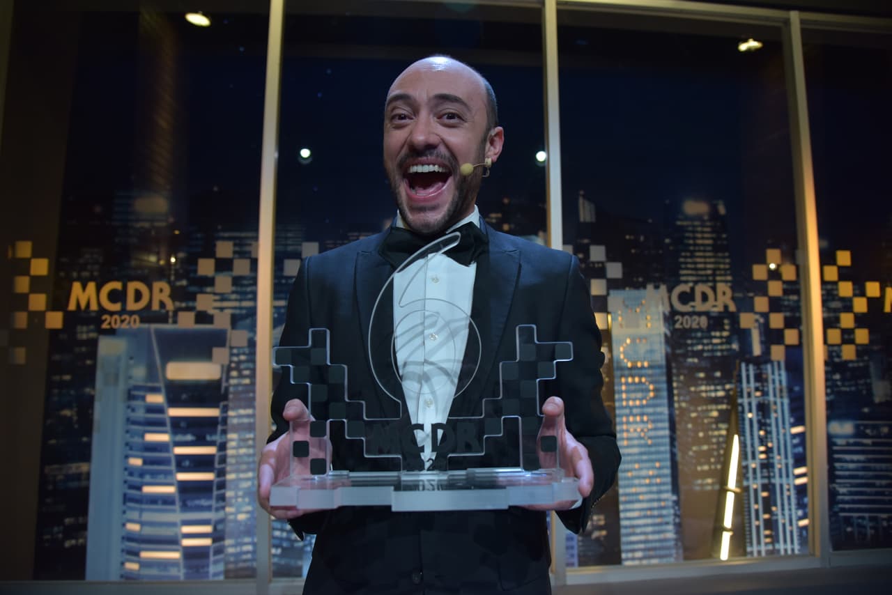 Uno de los últimos en unirse a la Familia Disfuncional y ya no nos imaginamos el programa sin él es Poncho "El Mollejas" Borbolla.