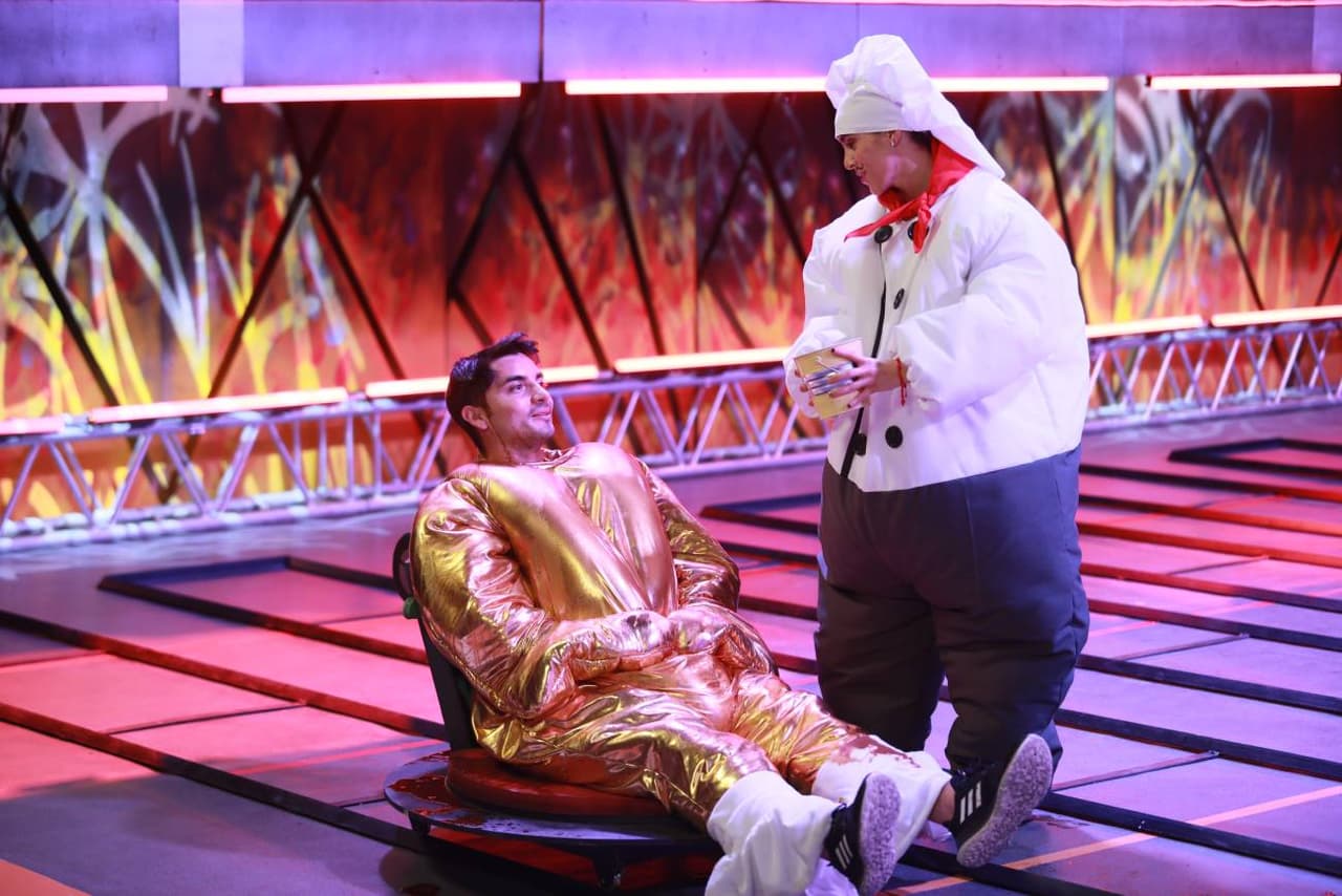 Sina fue el primer eliminado de la prueba.