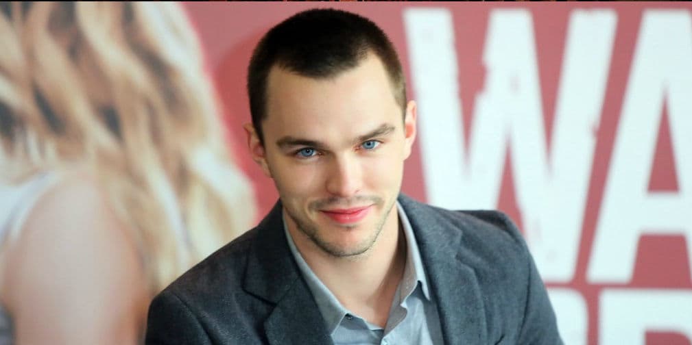 Forma parte de una fundación llamada Christian Aid, a favor de los niños maltratados.