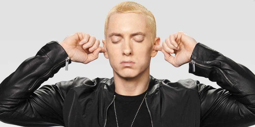 8. Eminem: Su ex Kim Mathers dijo que no está muy dotado ni por asomo. Además que era mal amante.
