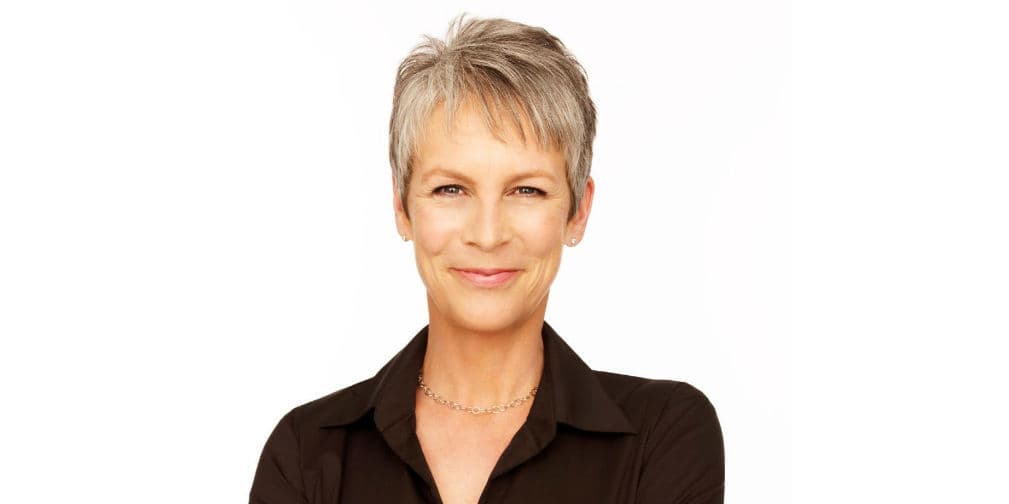 7. Jamie Lee Curtis: Dicen que es ¡hermafrodita! Algunas personas creen que la actriz nació con los dos sexos.