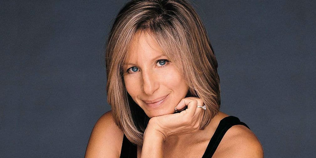 2. Barbra Streisand: Es una clienta muy especial, sólo deja propina de 10 dólares, siempre y cuando su cuenta rebase los 450 dólares.