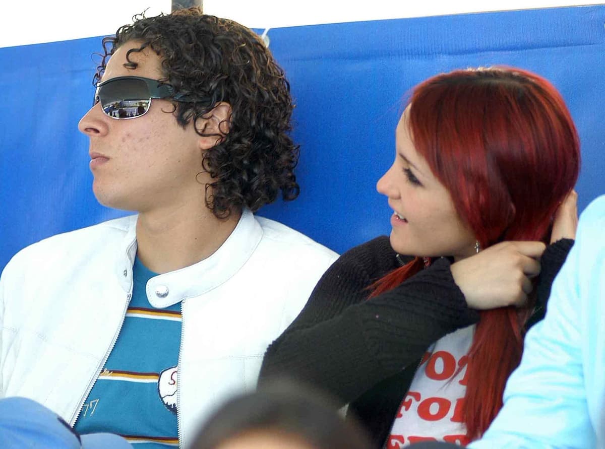 Romances entre famosas y futbolistas que quizá no recordabas