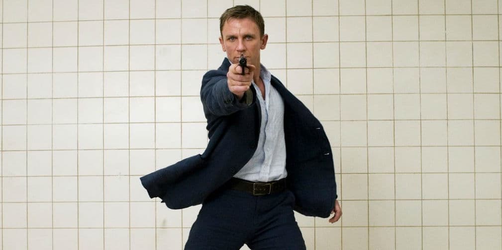 También participó en el filme Lara Croft: Tomb Raider junto a Angelina Jolie, interpretando a Alex West.