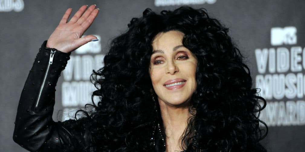 7. Cher: Fue diagnosticada con Mialgiencefalomielitis, una enfermedad que puede llegar a afectar el cerebro.