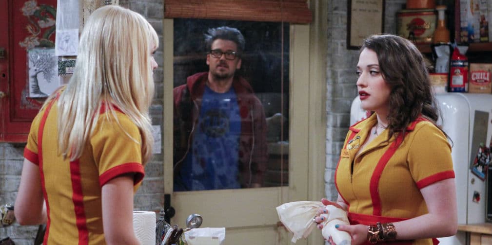En 2011 formó parte de 2 Broke Girls, donde interpretaba a un joven llamado Jhonny.