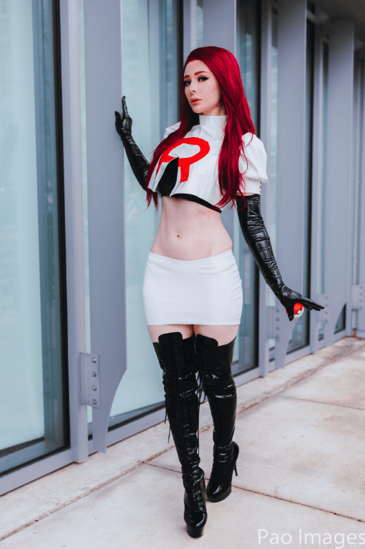 Se hace llamar Jenna Lynn, pero el mundo la conoce como Meowri. Vale la pena mirar sus atendos para convencerse de su belleza.