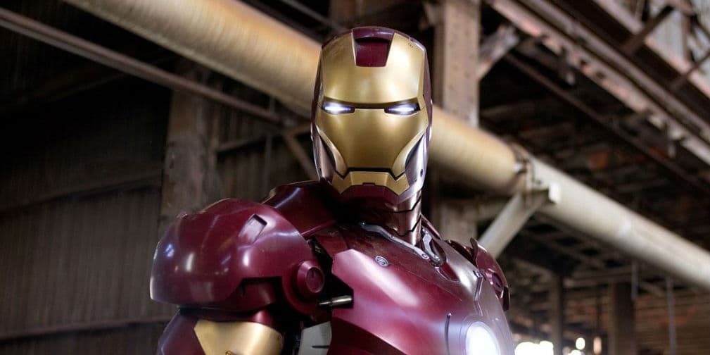 Iron Man (2008): El multimillonario fabricante de armas Tony Stark (Robert Downey Jr.) debe enfrentarse a su turbio pasado.