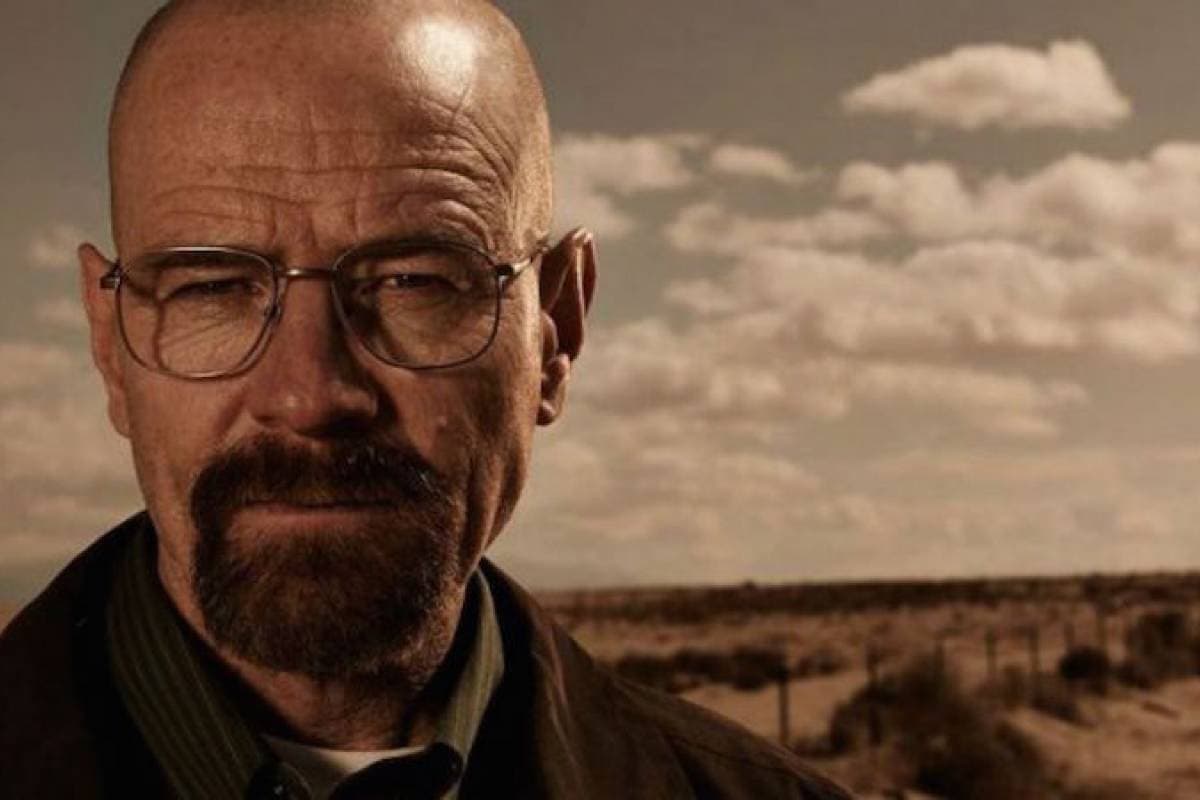 Dudamos que haya película de Breaking Bad sin Bryan Cranston. Así que prepárate para ver muchos flashbacks o alucinaciones en donde Walter White esté involucrado.