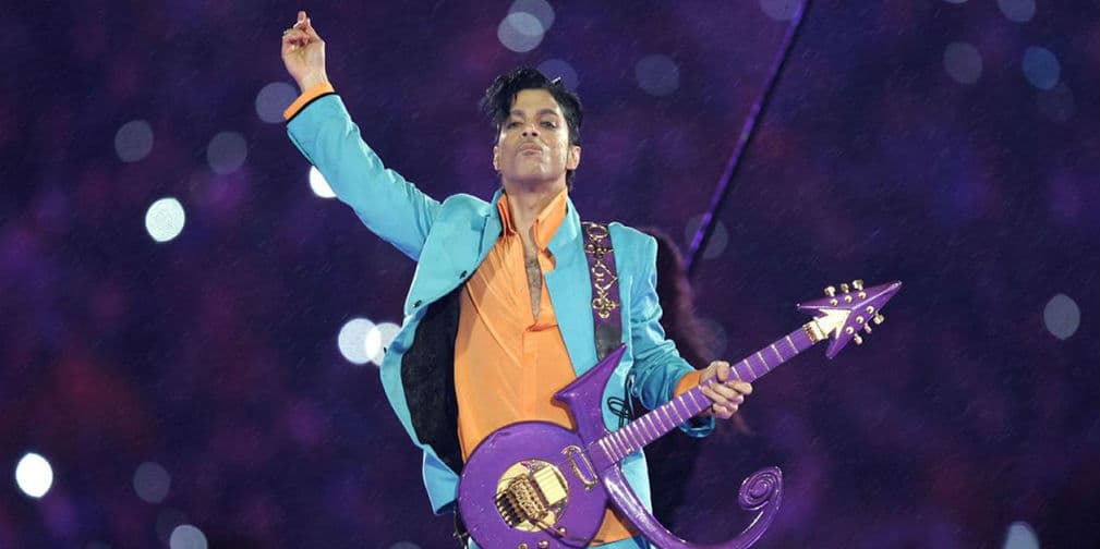 7. Prince: El cantante falleció el jueves, 21 de abril, a los 57 años. Recibió un homenaje de parte de Madonna en Billboard.