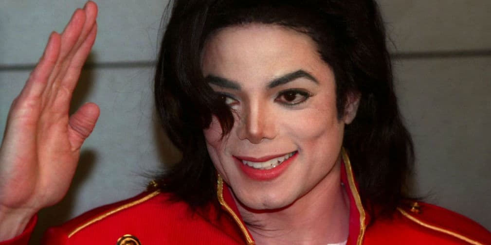 8. Michael Jackson: El Rey del pop fue acusado por abuso sexual contra menores, su reputación quedó muy cuestionada.