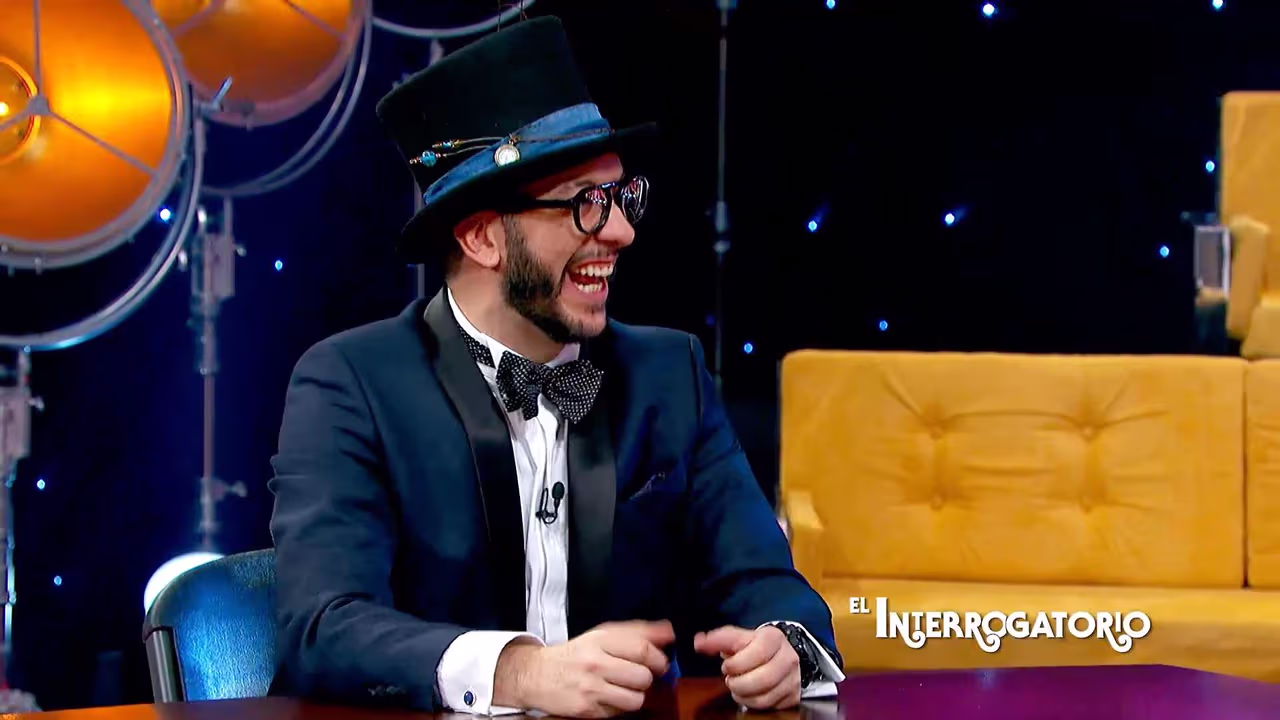 Me caigo de risa - Juego Exclusivo: Faisy juega a 'El interrogatorio ...